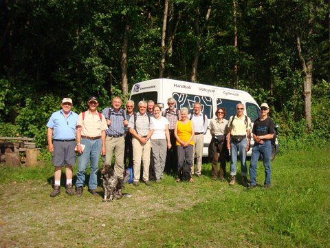 Bild 5 Grenzwanderung im Steinerzipfel.JPG